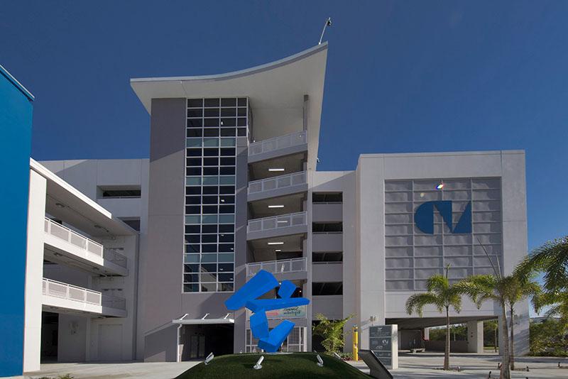 迈阿密戴德学院，西校区停车场，迈阿密，佛罗里达州